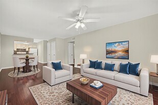 2020 Huldy St in Houston, TX - Building Photo