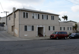 206-208 E Brett St in Inglewood, CA - Building Photo