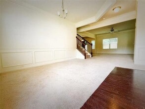 527 Pine Ln in Lawrenceville, GA - Building Photo - Building Photo
