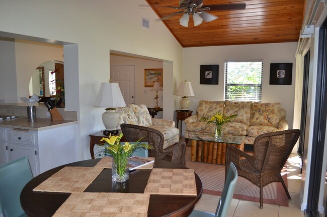 3300 S Kanner Hwy, Unit 459 in Stuart, FL - Foto de edificio - Building Photo