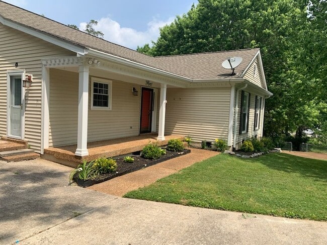 720 Eugenia Ct in Mount Juliet, TN - Building Photo - Building Photo