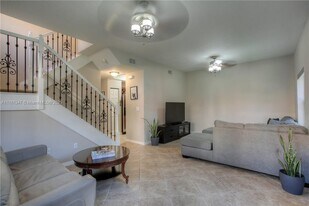 2203 Clipper Pl in Fort Lauderdale, FL - Building Photo