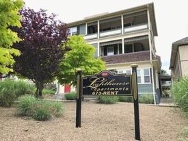 304 Central Ave, Unit 2 in Oil City, PA - Building Photo