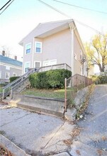 102 1st Ave in Woonsocket, RI - Building Photo - Building Photo