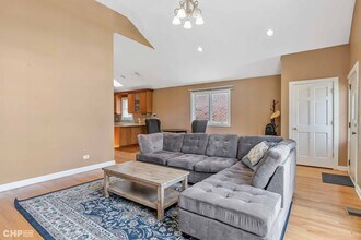 2931 N Rutherford Ave in Chicago, IL - Building Photo - Building Photo