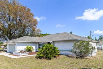 18507 Eastshore Dr in Ft. Myers, FL - Building Photo - Building Photo
