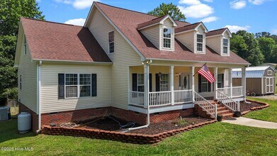 4085 Alston Bridge Rd in Siler City, NC - Building Photo - Building Photo