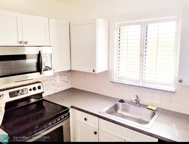 property at 1201 S Flagler Ave