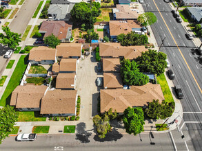 302 N Batavia St in Orange, CA - Building Photo - Building Photo