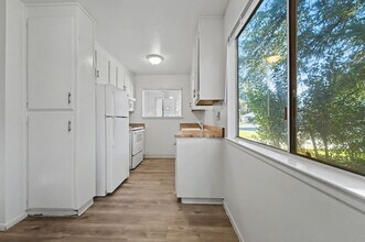 1650 Timberwood Dr in Yuba City, CA - Building Photo - Building Photo