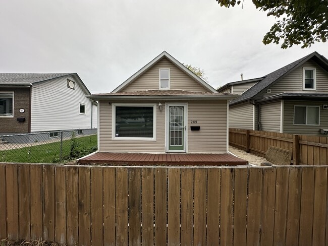 property at 289 Roseberry St