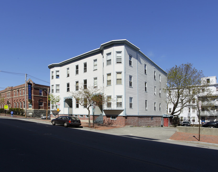 273 Cumberland Ave in Portland, ME - Building Photo