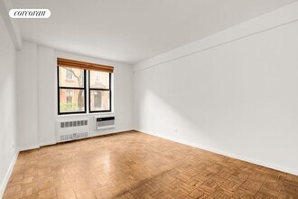 211 E 18th St in New York, NY - Building Photo - Building Photo