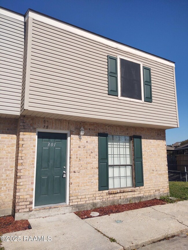 property at 100 Winchester Dr