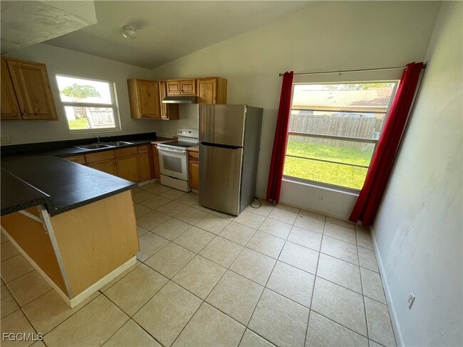 2630 Purslane Dr in Ft. Myers, FL - Building Photo - Building Photo