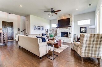 1612 Highbridge Ct in Gunter, TX - Building Photo - Building Photo