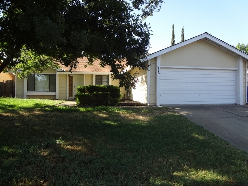 619 Willow Creek Dr in Folsom, CA - Building Photo