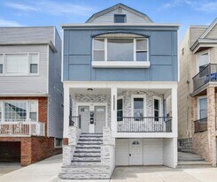 20 W 49th St in Bayonne, NJ - Building Photo