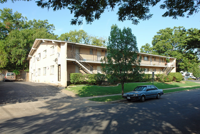 Lakewood Apartments in Dallas, TX - Foto de edificio - Building Photo