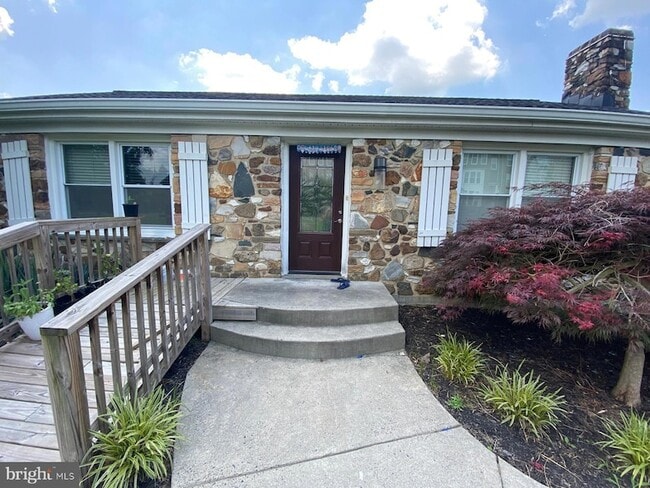 property at 43473 Valleyvista Ln