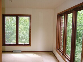 St. Croix Apartments in Madison, WI - Foto de edificio - Building Photo