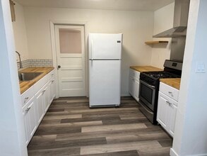 2517 Alameda St in Vallejo, CA - Building Photo - Building Photo