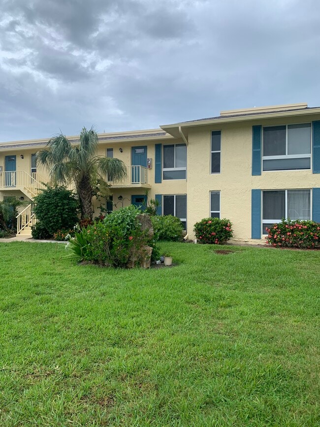 property at 372 Palm Dr