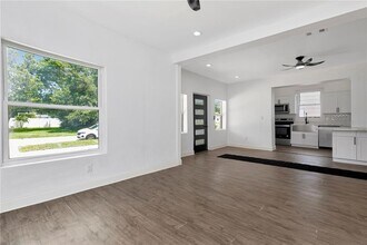 2714 36th Ave N in St. Petersburg, FL - Building Photo - Building Photo