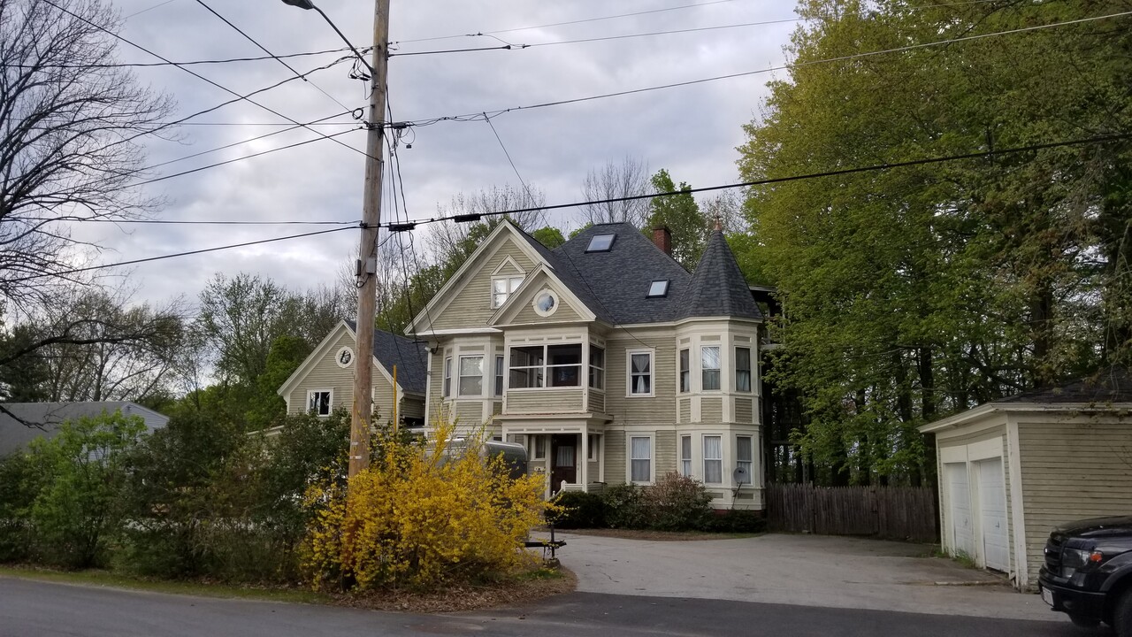 21 Cross St, Unit 2 in Concord, NH - Building Photo