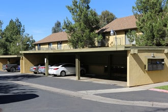 Ridge Crest Condominiums in Alpine, CA - Building Photo - Building Photo