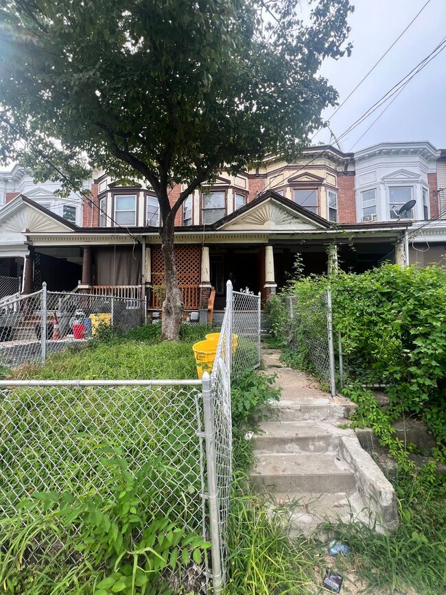 35 General Greene Ave