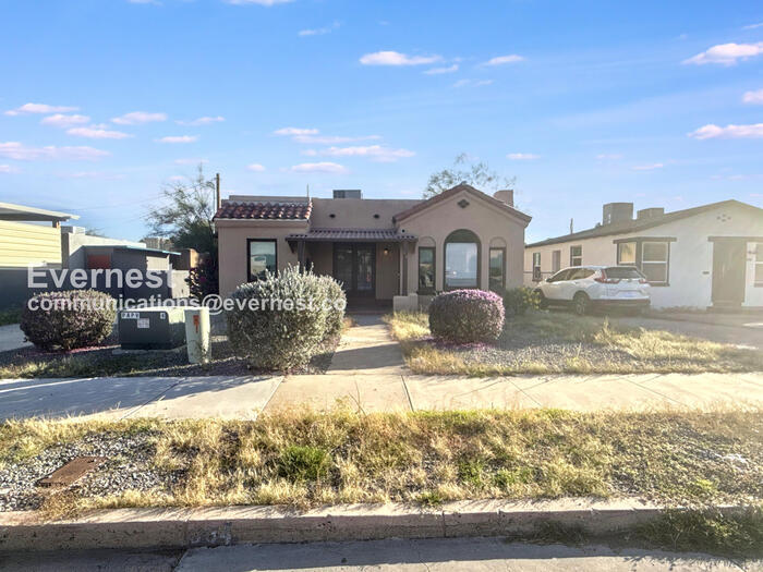 934 E 7th St in Tucson, AZ - Foto de edificio