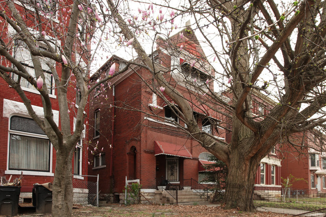 1267 S 1st St in Louisville, KY - Building Photo - Building Photo