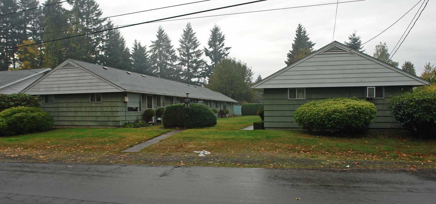 Friendship Court in Salem, OR - Building Photo