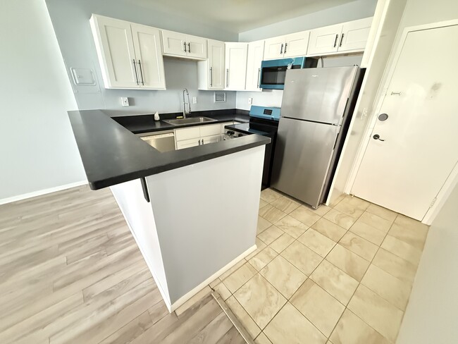 property at 1121 Albion St