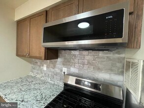 4410 Briarwood Ct N in Annandale, VA - Building Photo - Building Photo