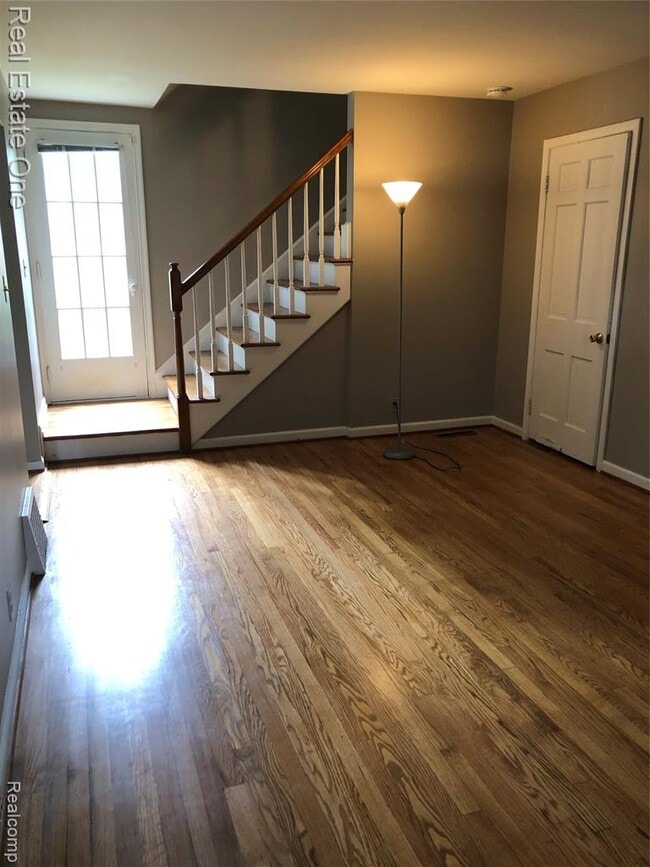 1070 Lincoln Ct in Birmingham, MI - Building Photo - Building Photo