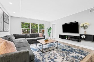 1881 Middle River Dr in Fort Lauderdale, FL - Building Photo - Building Photo