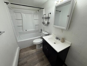 4027 E 8th Ave in Anchorage, AK - Building Photo - Building Photo