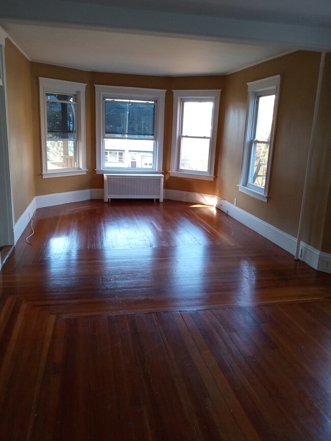 550 S Main St, Unit 2