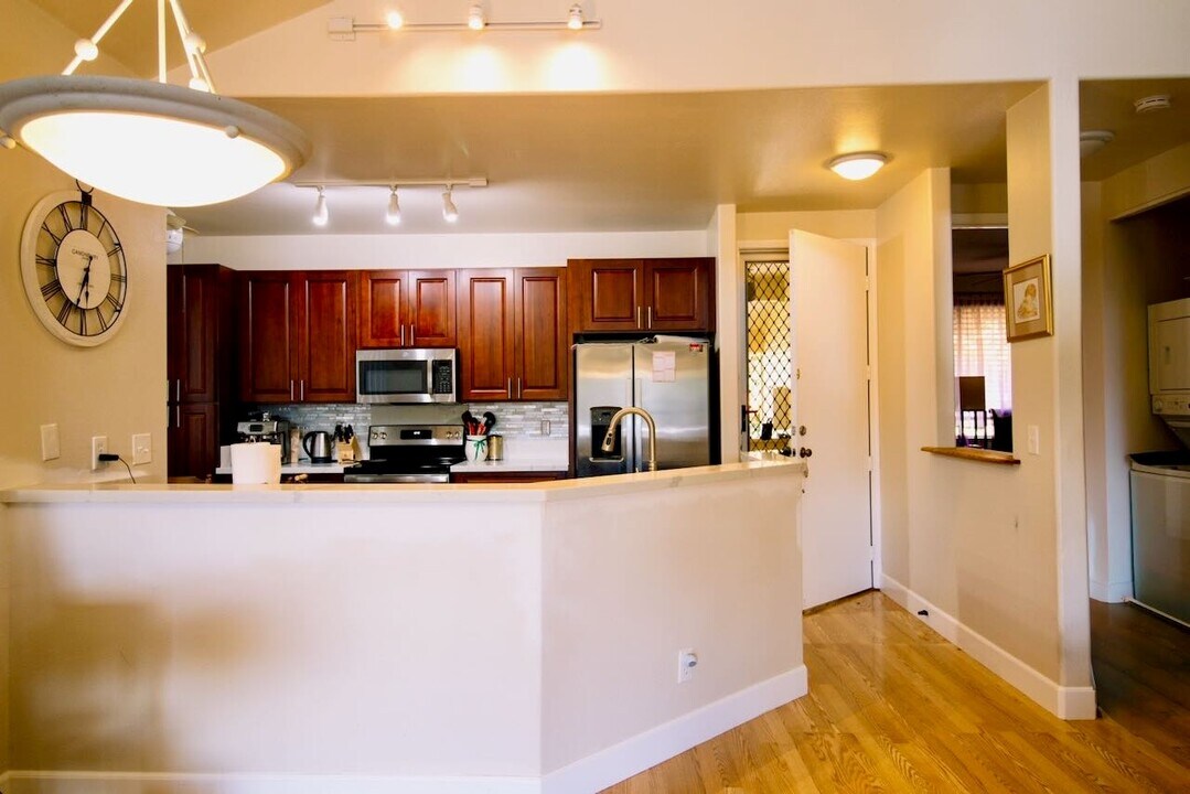 95-996-996 Wikao St in Mililani, HI - Building Photo