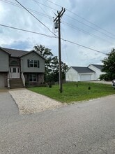 23356 Roulette Rd in Waynesville, MO - Building Photo - Building Photo