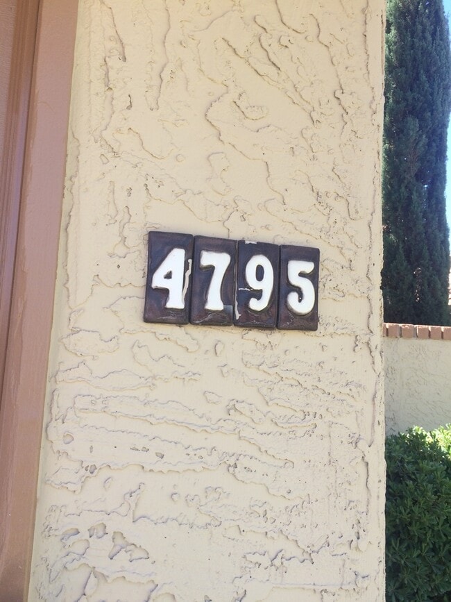 4795 E Navajo St in Phoenix, AZ - Building Photo - Building Photo