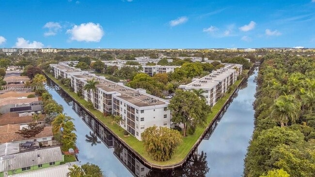 property at 105 Royal Pk Dr