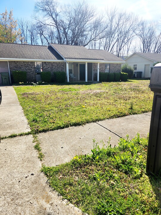 9712 Wallwood Dr SE in Huntsville, AL - Building Photo