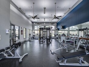 Riachi at One21 in Plano, TX - Foto de edificio - Building Photo