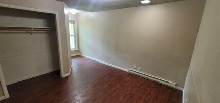 2104 E 8th St in Duluth, MN - Building Photo - Building Photo