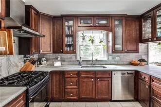 800 Glenairy Dr NE in Atlanta, GA - Building Photo - Building Photo