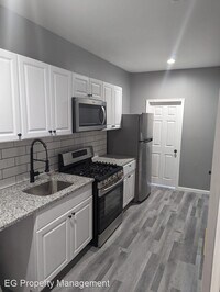 883 N Preston St photo'