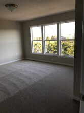 2310 Fieldstone Dr in Okemos, MI - Building Photo - Building Photo
